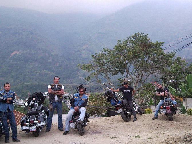 536866_10200190620041716_741948114_n